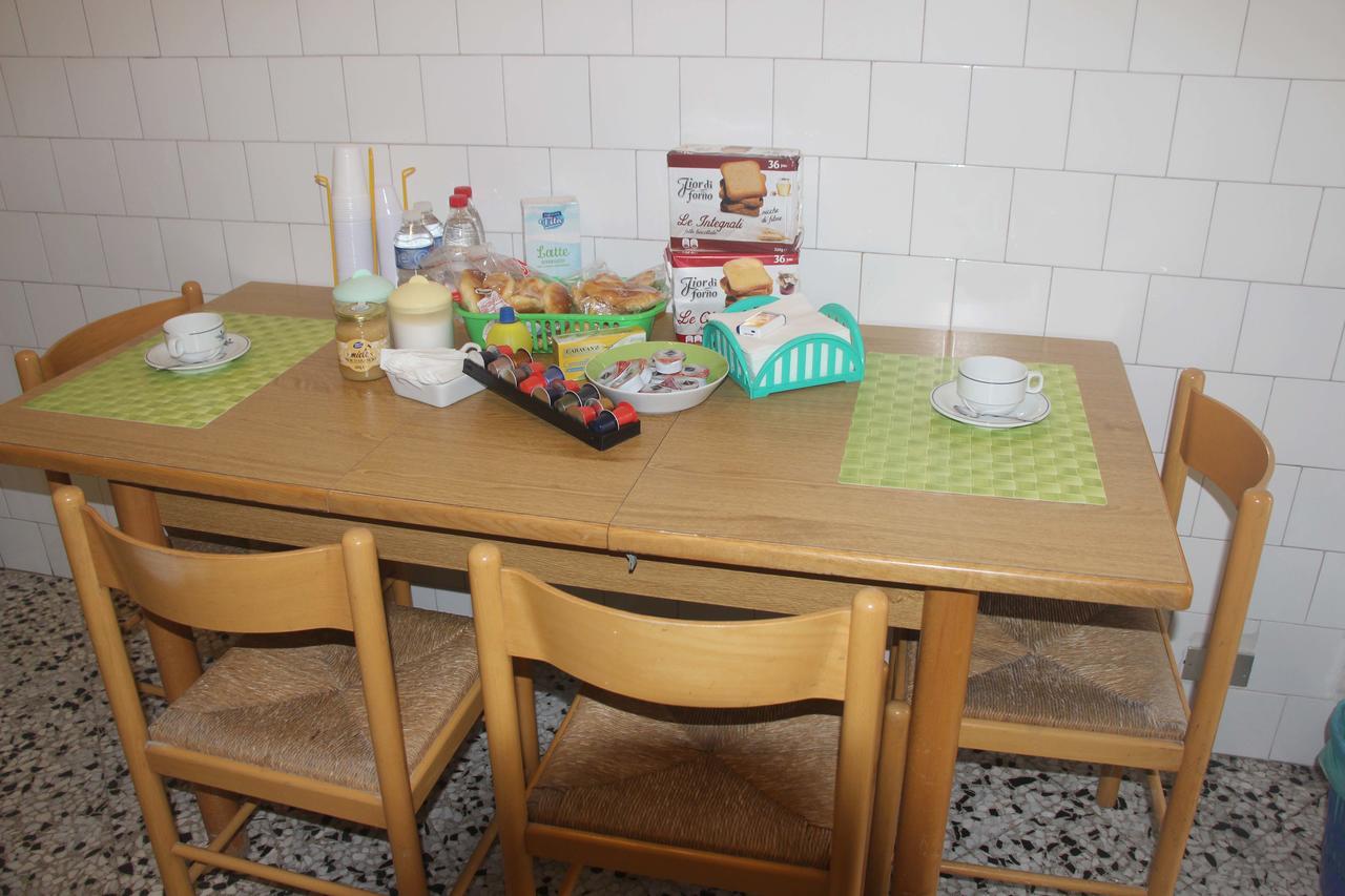 I Due Baroni - Fronte Campus Panzió Bari Kültér fotó