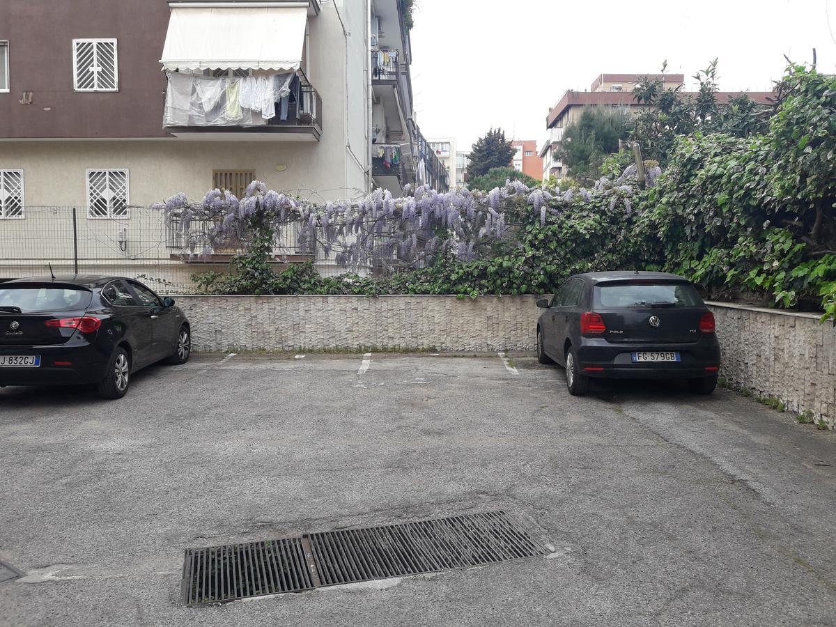 I Due Baroni - Fronte Campus Panzió Bari Kültér fotó