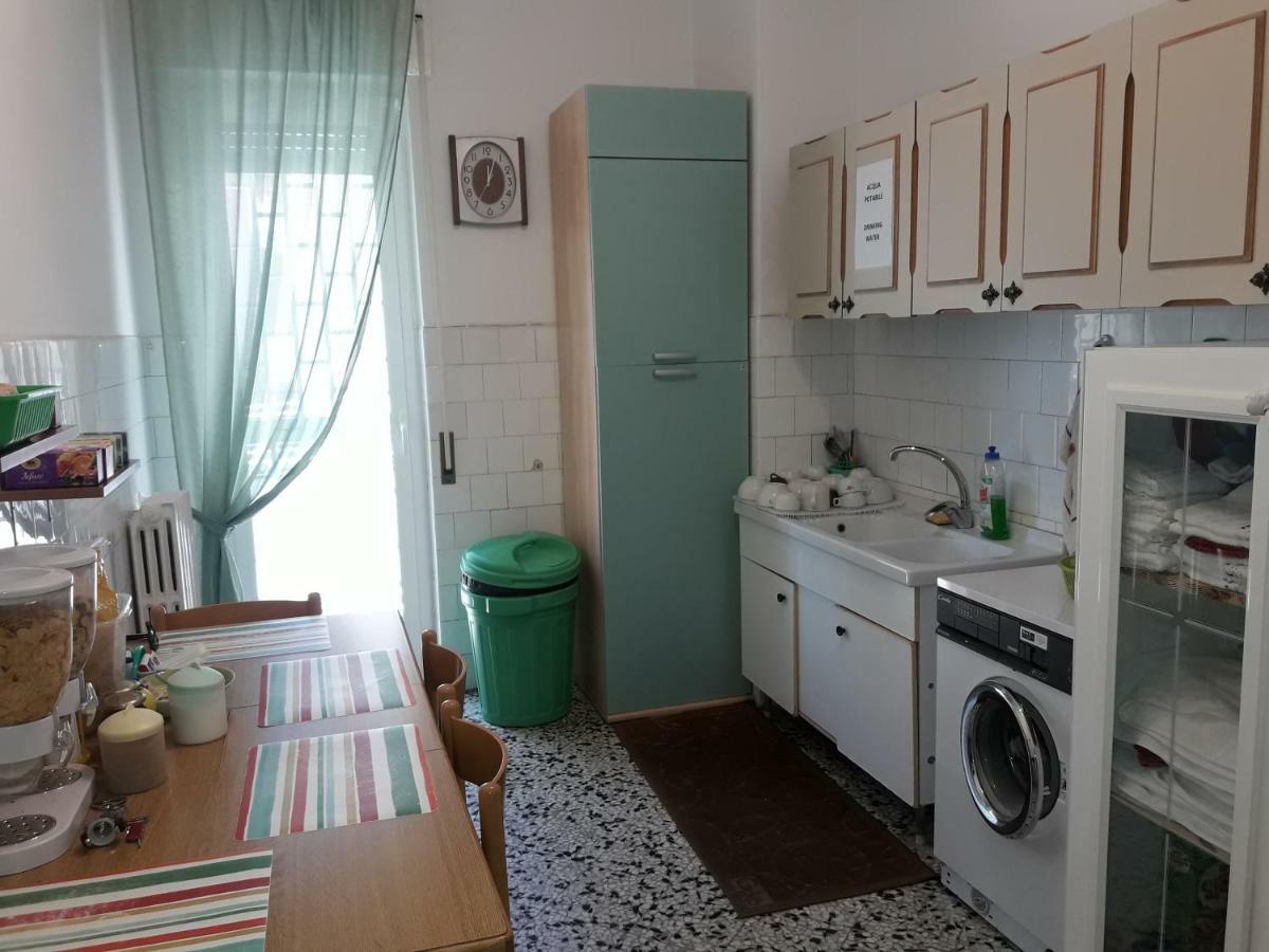 I Due Baroni - Fronte Campus Panzió Bari Kültér fotó